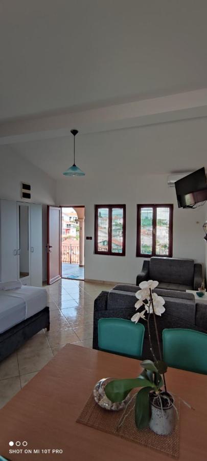 Apartments Tara Ulcinj Exteriér fotografie